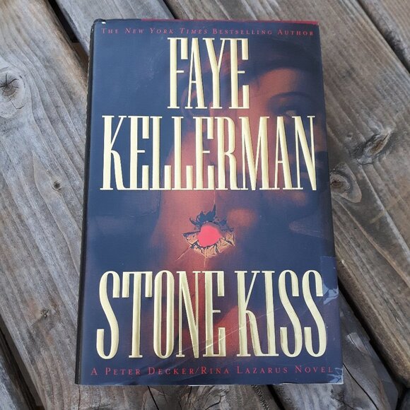 Stone Kiss Peter Decker and Rina Lazarus Series - Picture 1 of 2